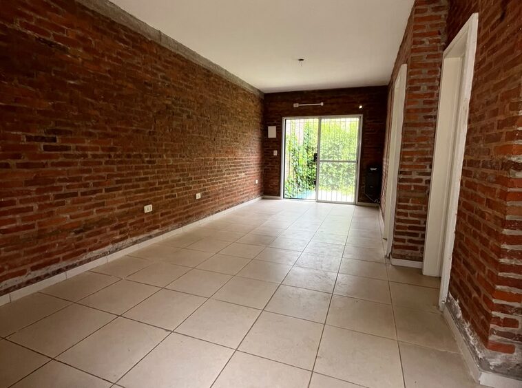 Departamento Apto Crédito en Montecarlo