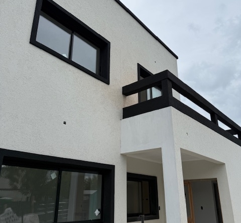 Casa a estrenar de 6 Ambientes y 4 Dormitorios