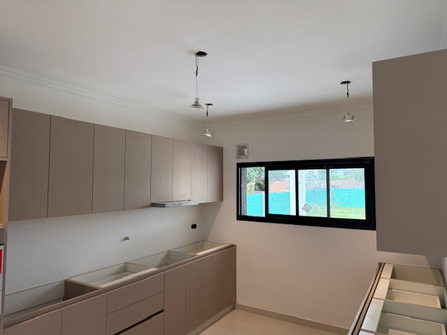 Casa a estrenar de 6 Ambientes y 4 Dormitorios