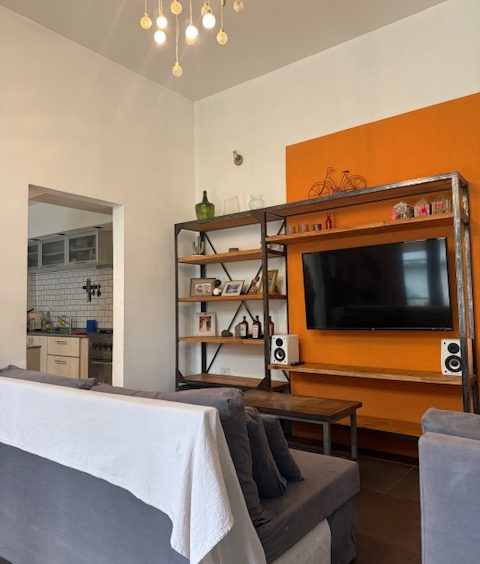Impecable Casa 5 Ambientes en 3 Plantas con Master Suite, Playroom y Gran Terraza con Parrilla