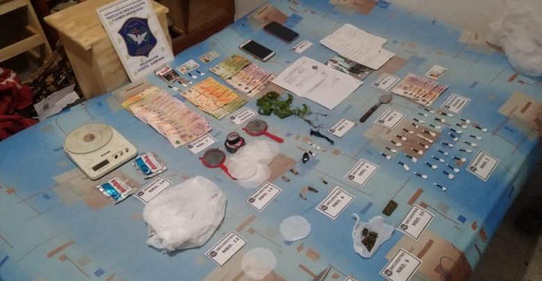 Operativo antidroga en Escobar