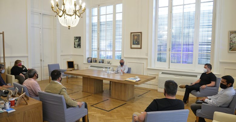 Julio Zamora recibió a pastores de Tigre con motivo de la apertura de las Iglesias