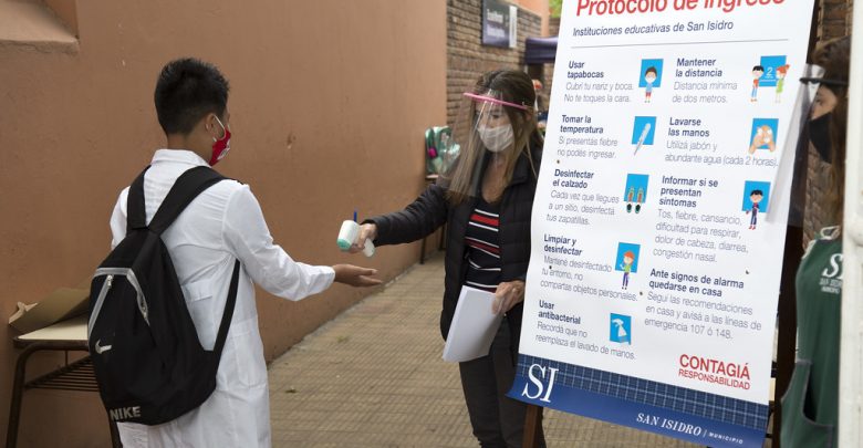 Primer día de clases en la Escuela Municipal Malvinas Argentinas