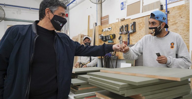 Visita a una fábrica en Munro