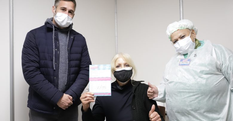 Federico Achával presente en la campaña de vacunación