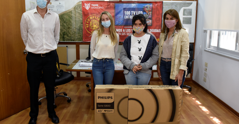 Ganadora del televisor LED Smart de 43''