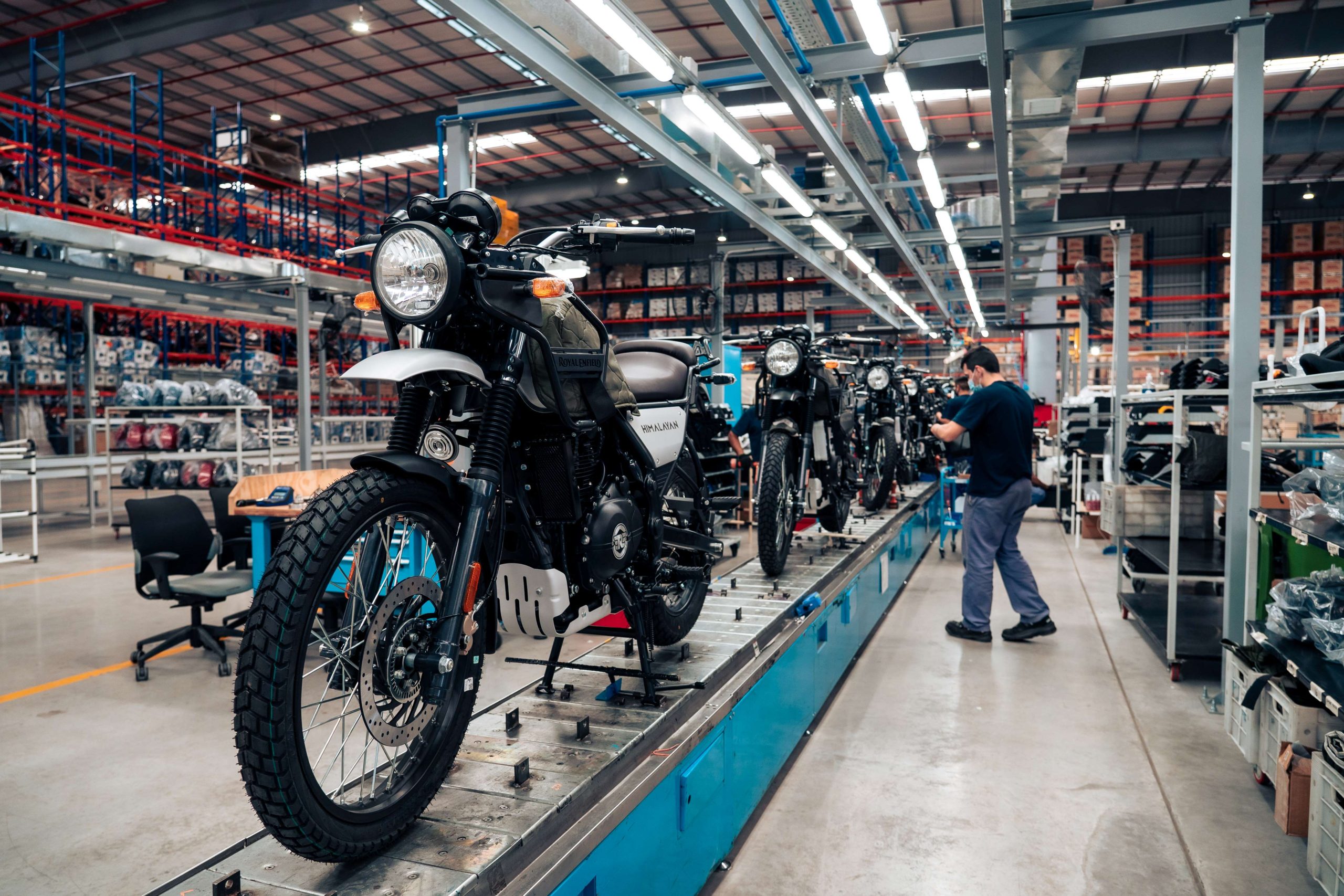 Royal Enfield -Producción nacional Nueva Himalayan versión BS6 en planta.