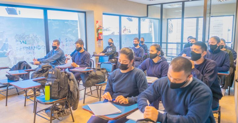 Aspirantes a Cadetes de la Policía de la Provincia