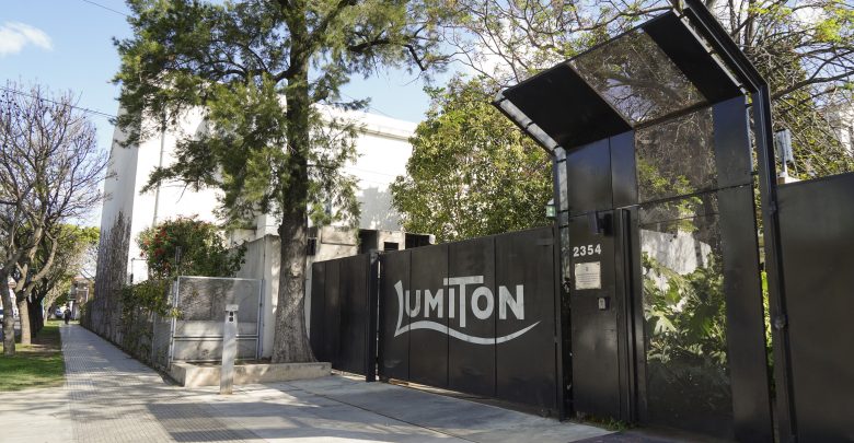 Lumiton