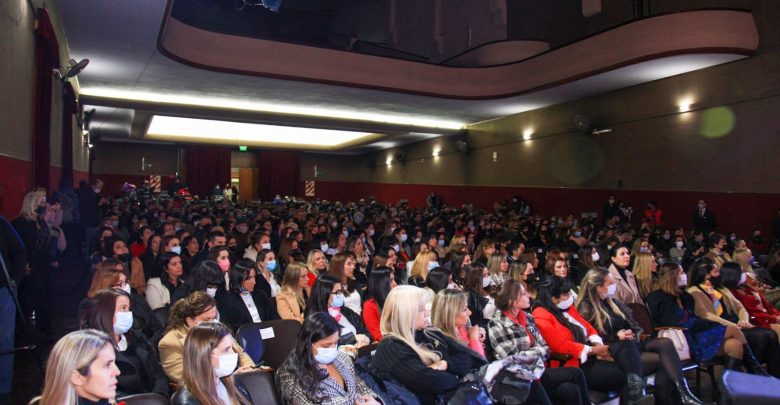 Egresados de la Universidad Nacional Scalabrini Ortiz