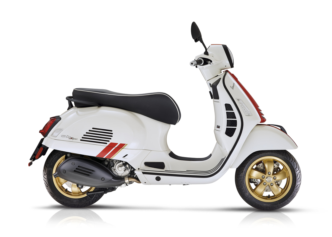 Vespa GTS 300 Super Racing Sixties