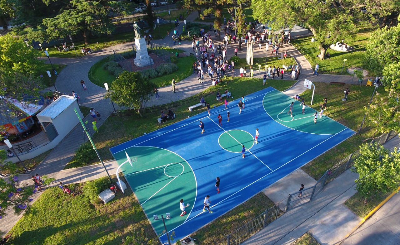 Plaza Alem
