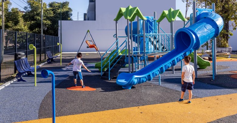 Renovación de plazas en San Isidro