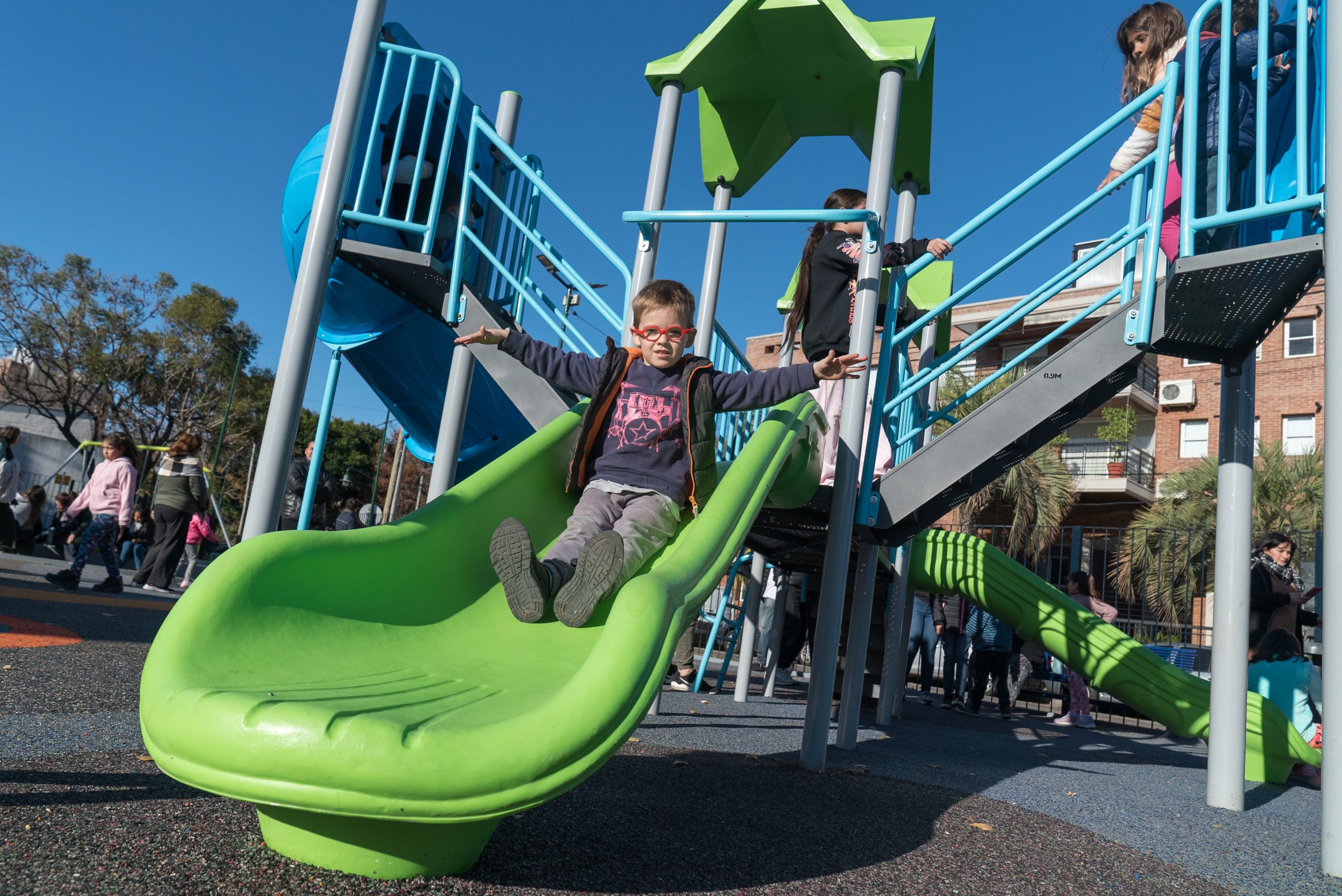 Renovación de plazas en San Isidro