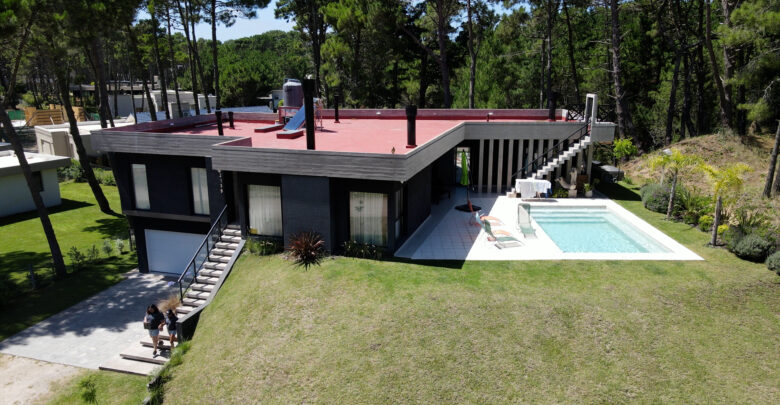 Fiscalizadoras de ARBA detectaron 215 casas de lujo en la zona norte de Pinamar que figuraban como baldías.