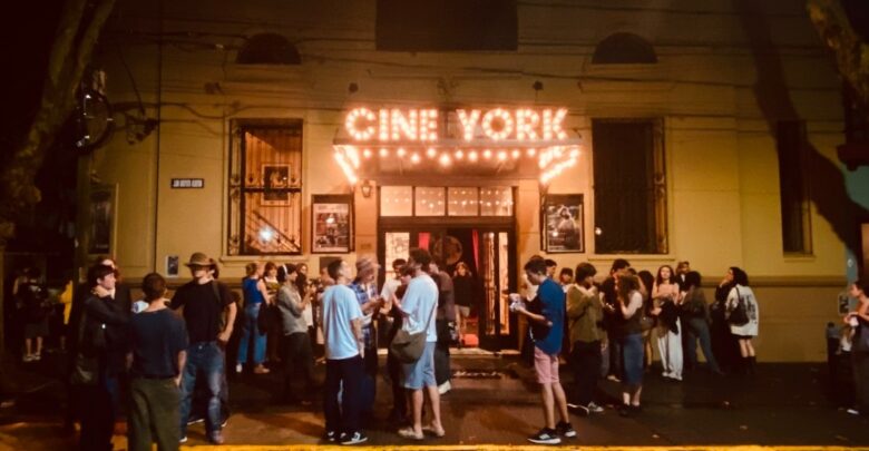 Cine York VL