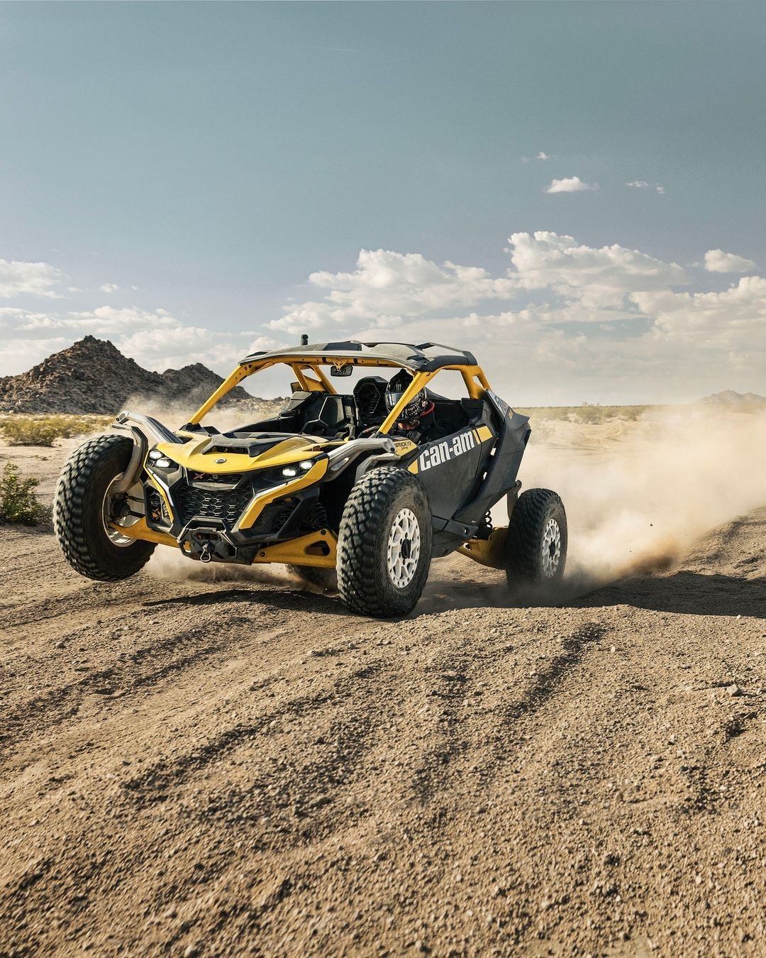 Can-Am Maverick R