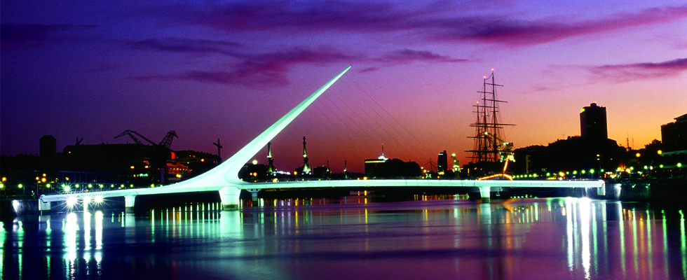 Puerto Madero - Puente de la Mujer - Nocturna