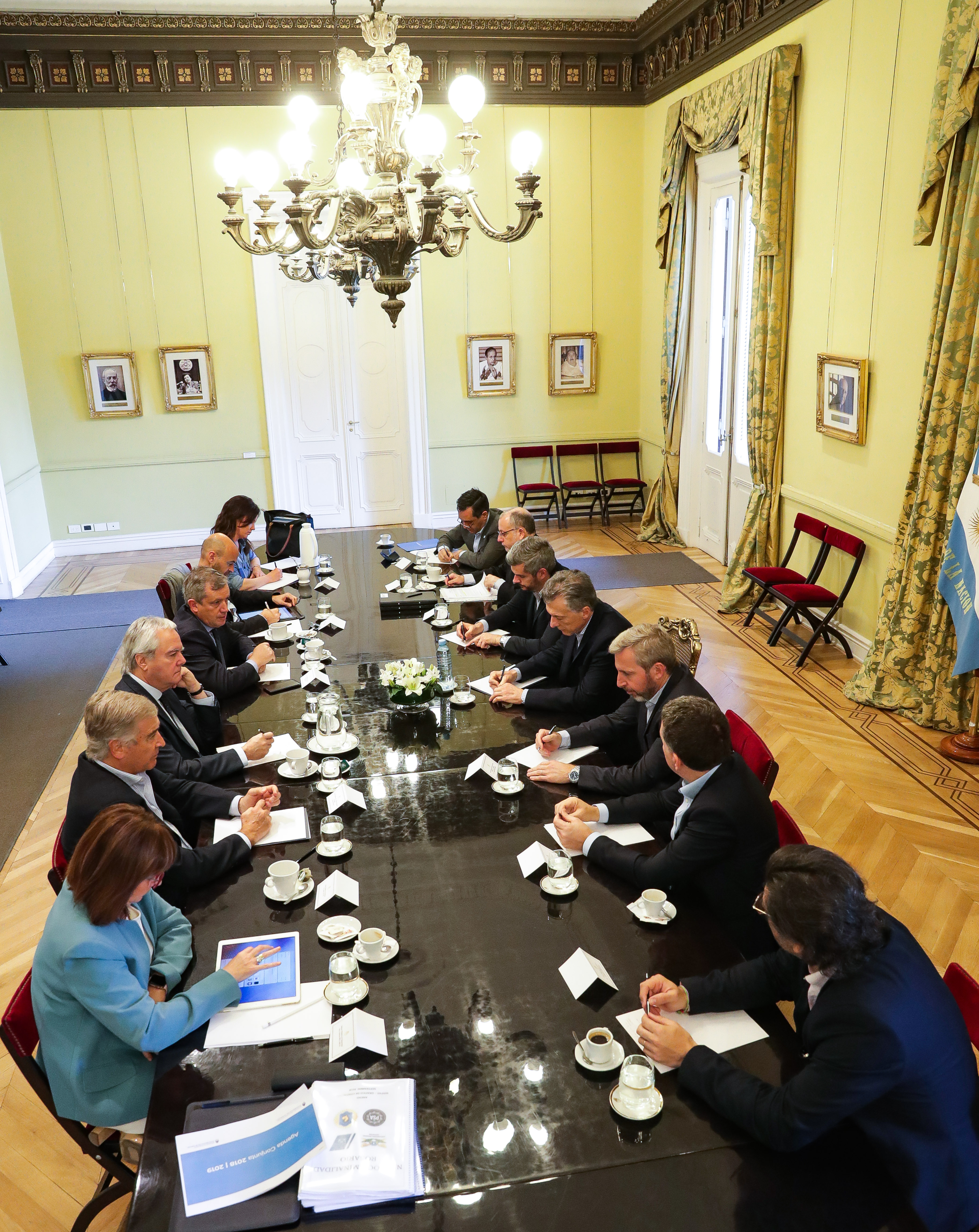 MM-GABINETE