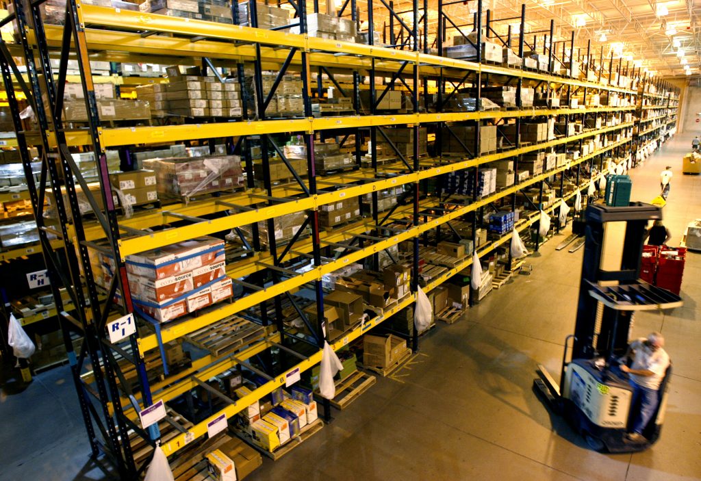 Amazon.com Fulfillment Center RNO1 Fernley, Nevada, August 8, 2007. (IMAGE BY Ken James)