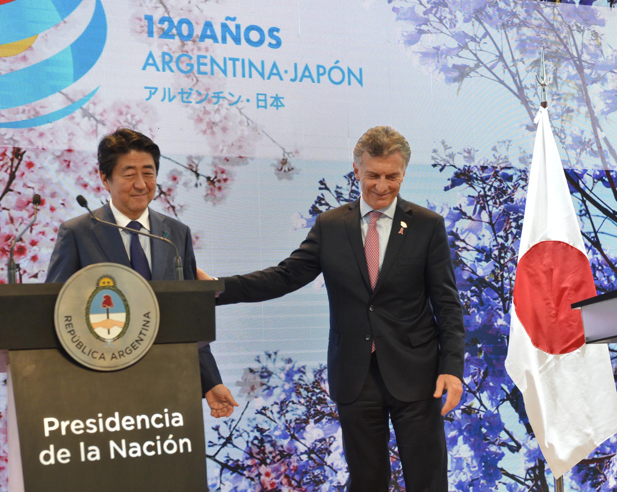 MM - Abe (1)