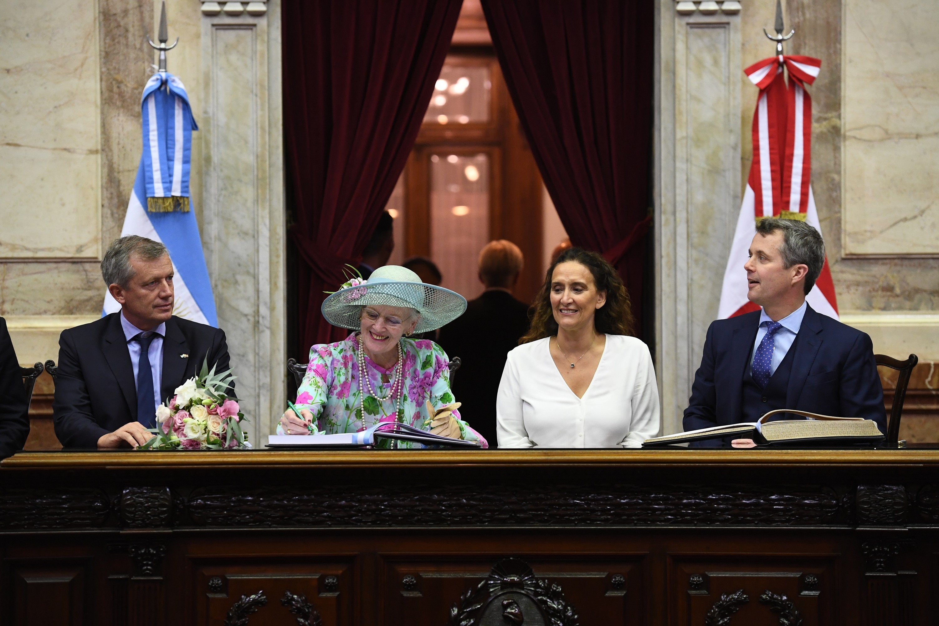 REINA DE DINAMARCA (2)