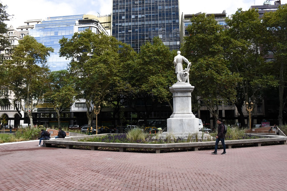 Plaza Roma (2)