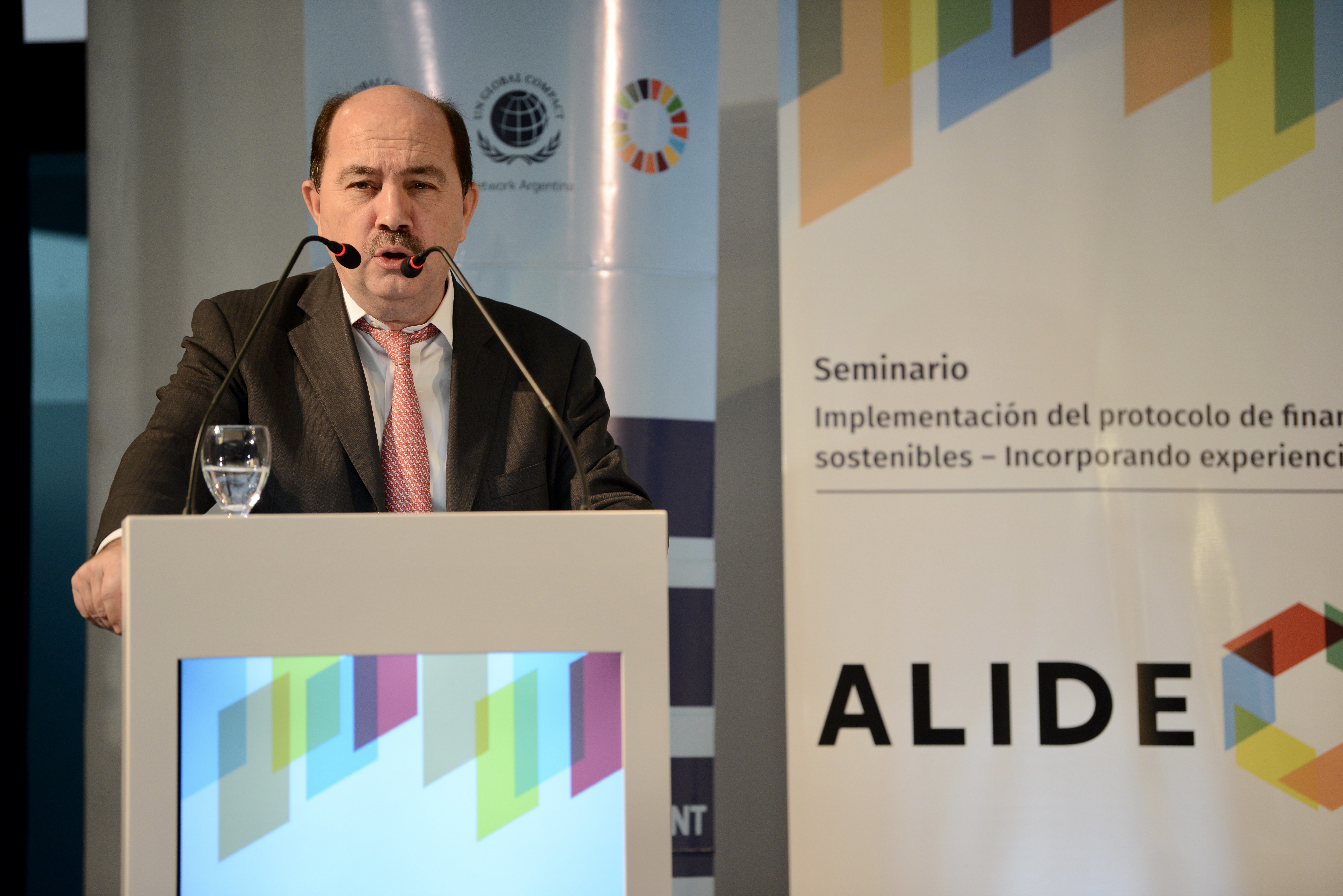 Seminario “Implementación del protocolo de finanzas sostenibles – Incorporando experiencias”