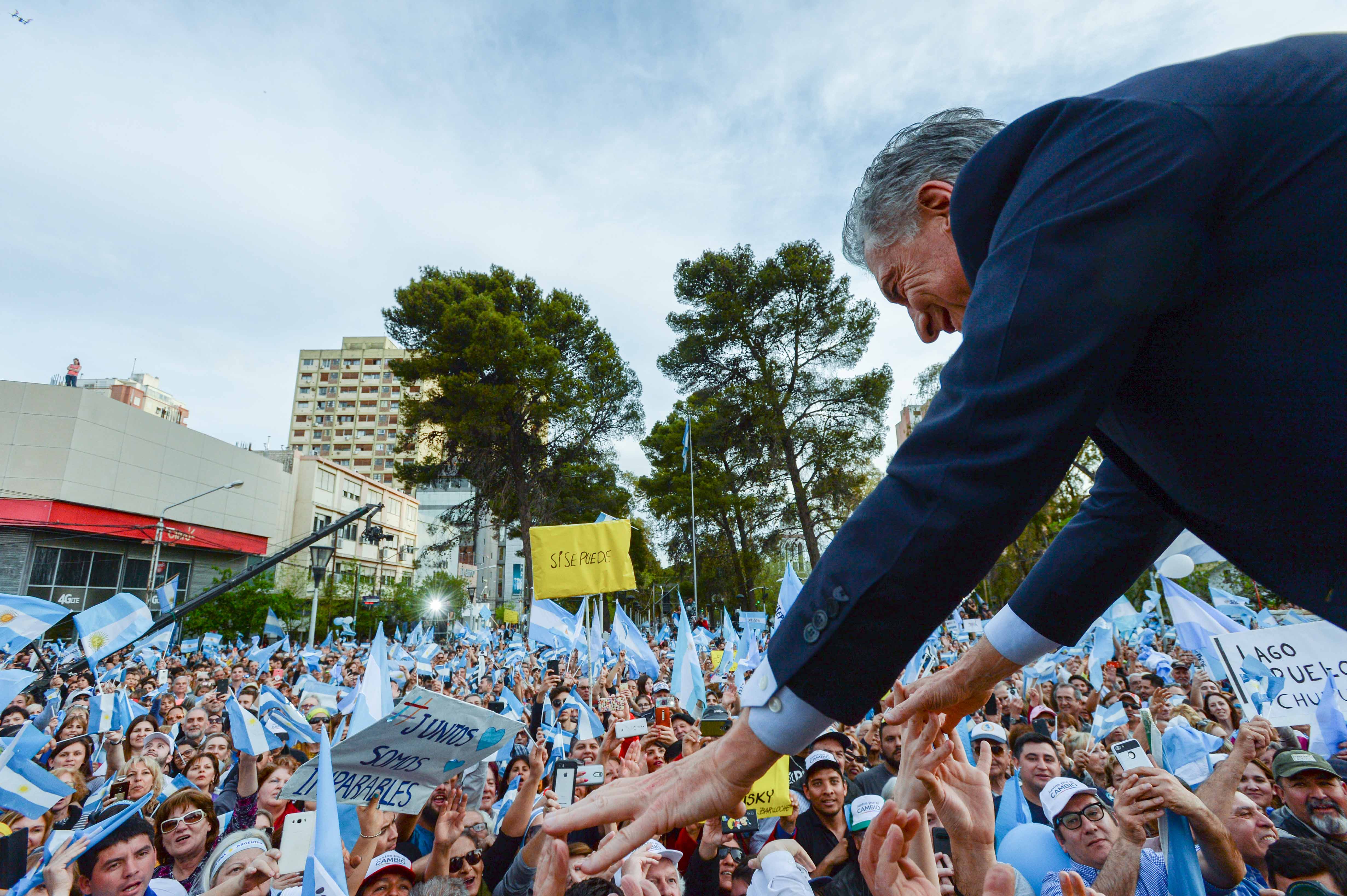 El Presidente Macri encabezó la marcha del Sí Se Puede en Neuquén.