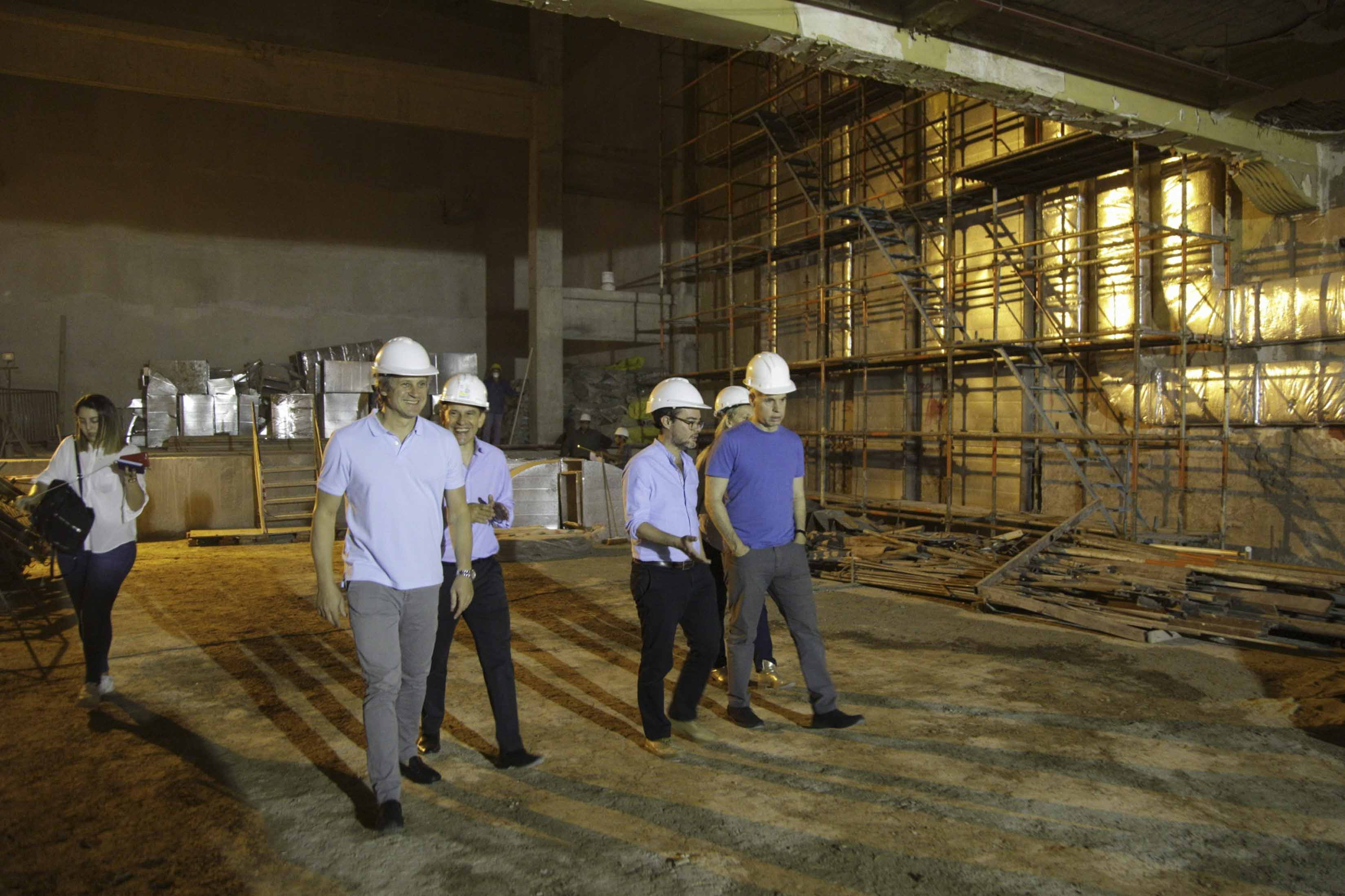 Horacio Rodríguez Larreta recorrió la obra de revalorización del Cine El Plata.
