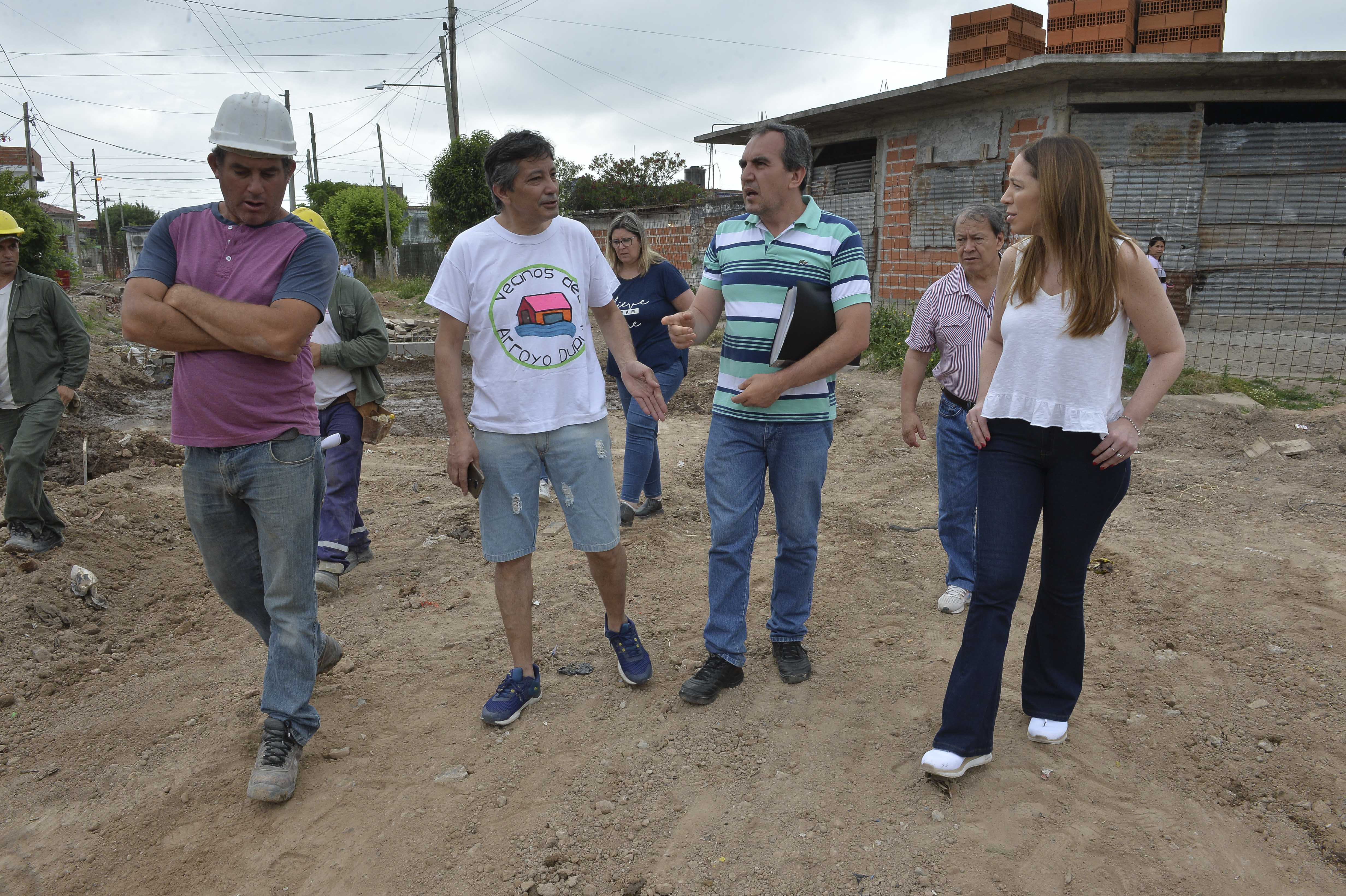Vidal junto a Héctor “Toty” Flores recorrieron la localidad de Gregorio de Laferrere.