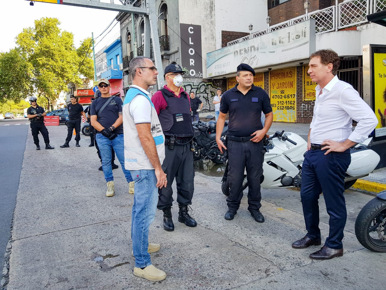 Rodríguez Larreta y Santilli supervisaron los controles vehiculares.