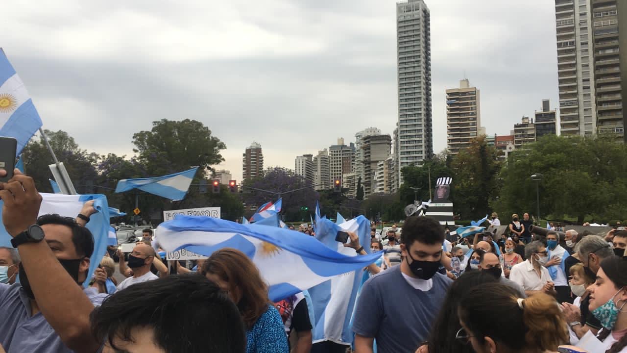 8N11