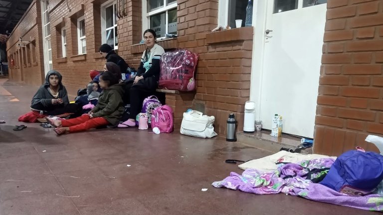 Argentinos varados sin poder regresar al país.