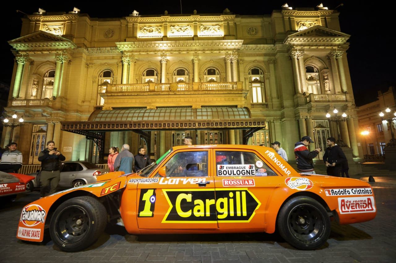 Fiesta del Turismo Carretera en el Teatro Colón.