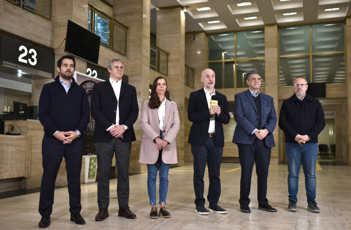 Ciudad de Buenos Aires: Horacio Rodríguez Larreta anunció que 80 trámites pasarán a ser gratuitos.