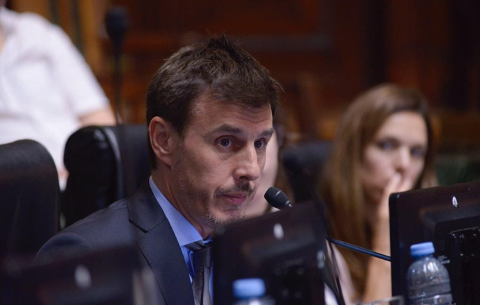 Roberto García Moritán (Republicanos Unidos), presentó un proyecto de ley para quitar el Impuesto a los Sellos en la compra de automotores.