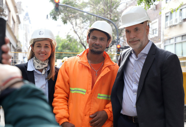 Horacio Rodríguez Larreta, supervisó la marcha de las obras de puesta en valor del Casco Histórico.