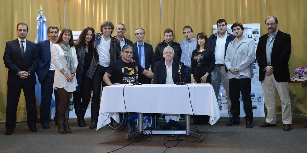 “Beto” Rodríguez sigue girando con su biografía
