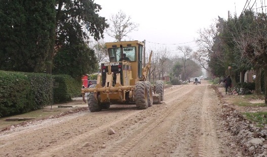 Finalmente, asfaltarán el acceso a la Escuela N°8