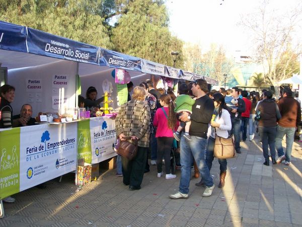 Feria de Emprendedores, ahora en Maquinista Savio