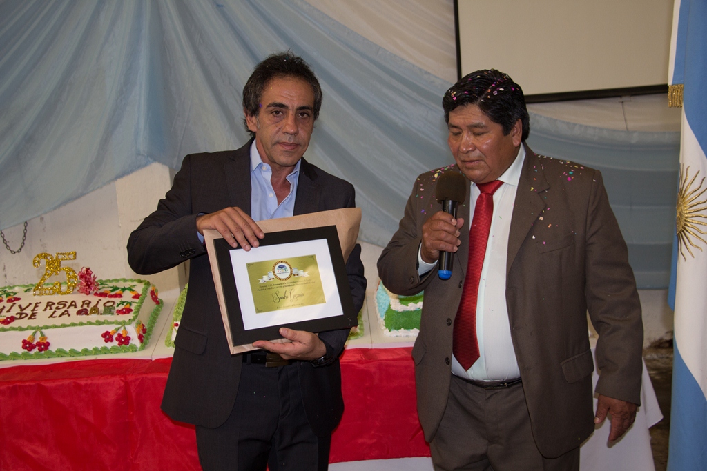 Guzmán, junto a la Colectividad Boliviana: “Ustedes son una parte muy importante de Escobar”