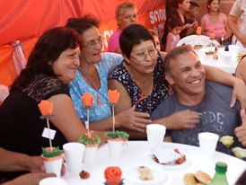 “Acero” Cali y su familia, celebrando en Garín