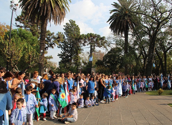 Acto oficial por la Revolución de Mayo