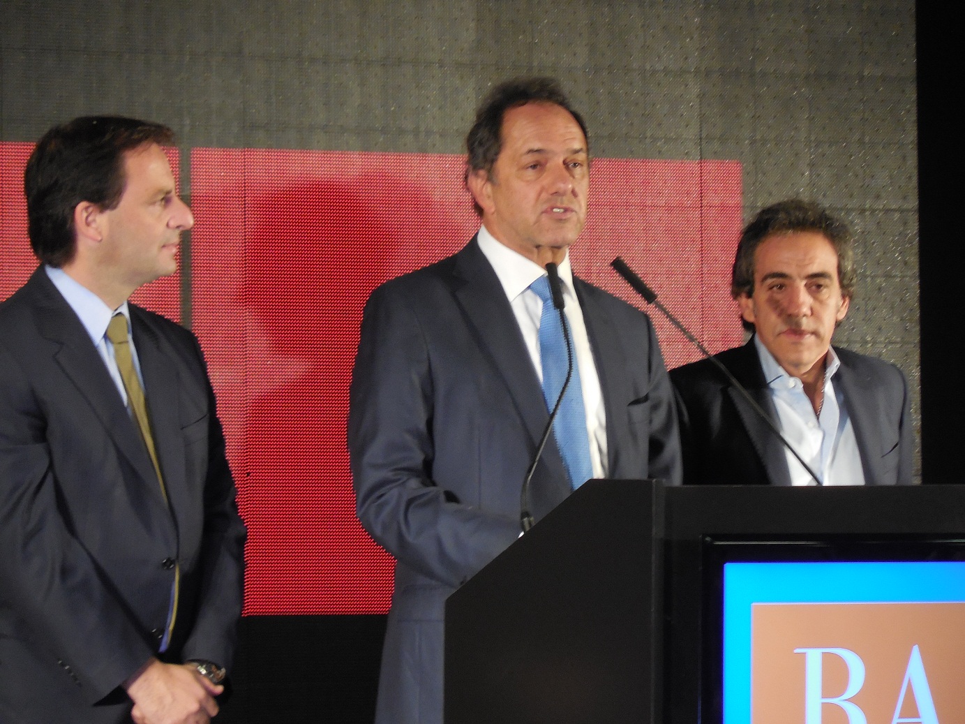 Scioli: “Son la voz para que en la Argentina no sea siempre volver a empezar”