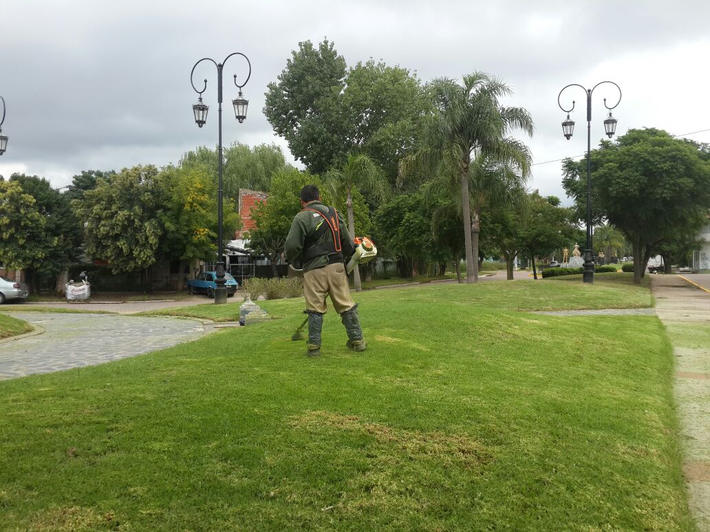 Se realizaron trabajos de jardinería y mantenimiento en Belén y Maschwitz