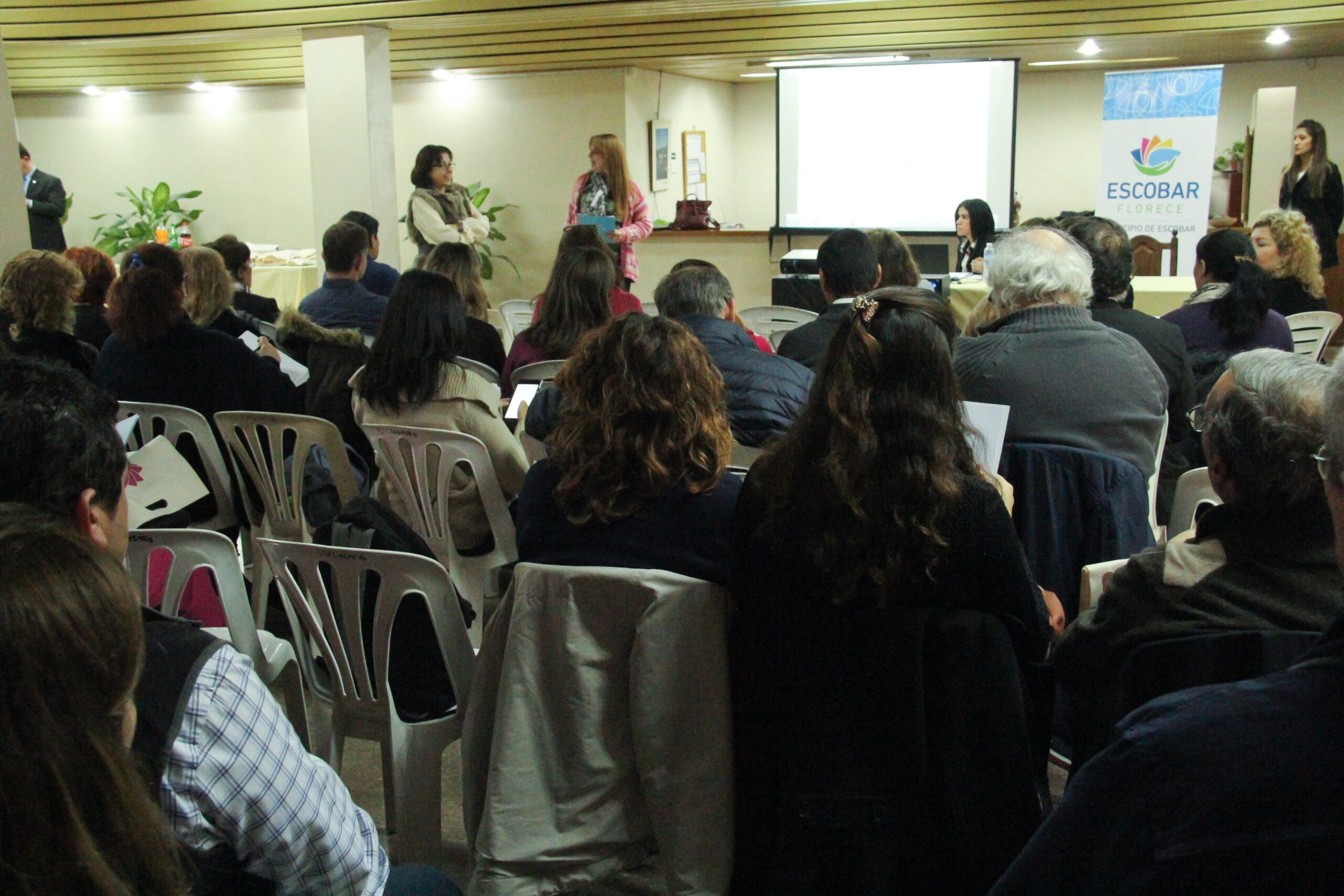 Primera jornada de capacitación legal para profesionales médicos de Escobar