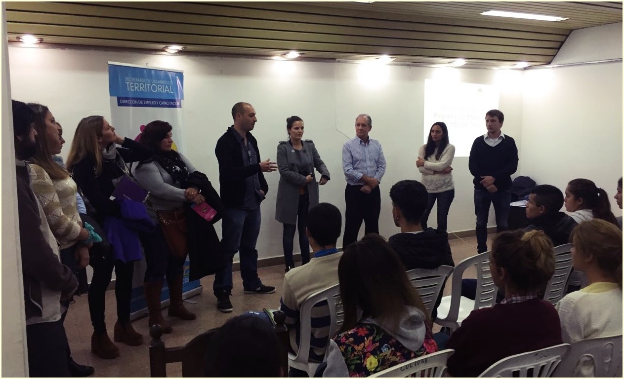 Programa Jóvenes con Más y Mejor Trabajo: 80 inscriptos participaron de una jornada informativa