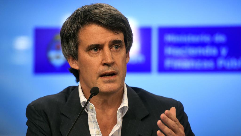 Nueva baja en el gabinete nacional: pidieron la renuncia de Prat Gay