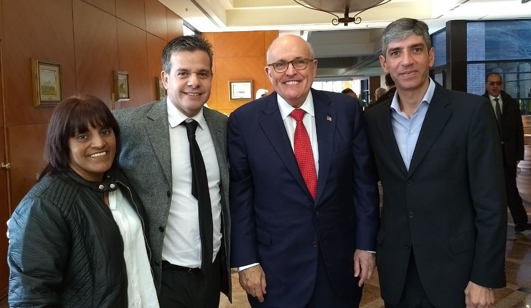 Frente Renovador de Escobar, junto a Rudolph Giuliani